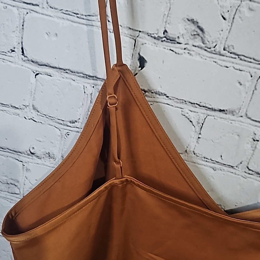 💙 Matte satin cami - Picture 5 of 7